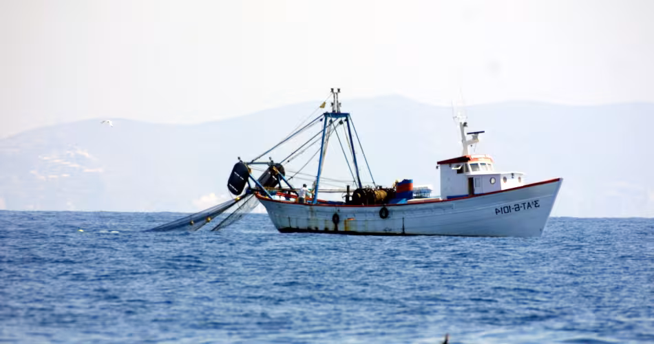 Un chalutier aperçu dans l'Est de la mer Méditerranée