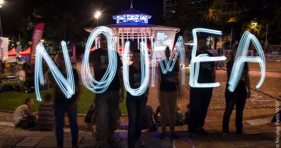 Light painting à Nouméa durant Earth Hour