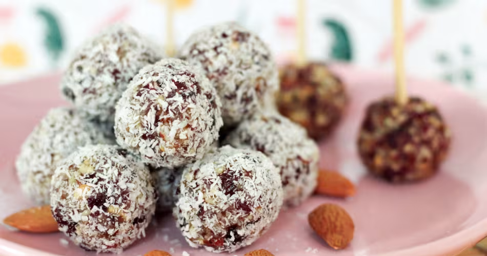 Recette d'energy balls : Dattes, amandes et cranberries