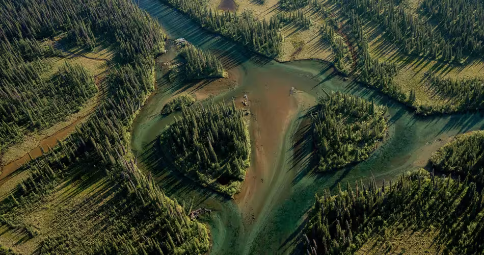 Vue aérienne de la baie de Bristol en Alaska