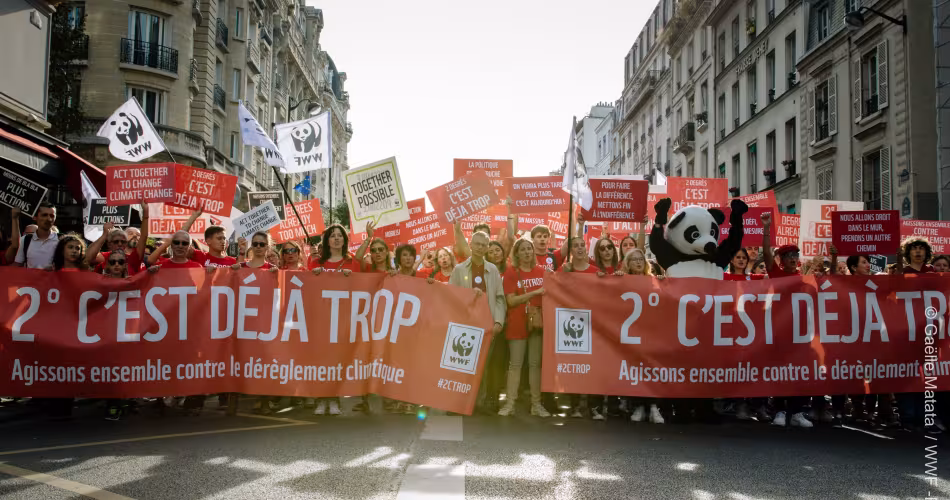 Les français marchent pour le climat le 14 octobre 2018 à Paris, France