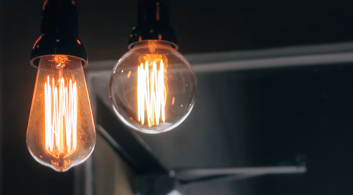 2 ampoules à incandescence