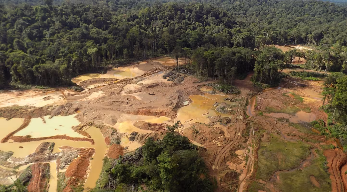 Orpaillage illégal en Guyane : 10 ans après la création du Parc Amazonien, aucune amélioration significative