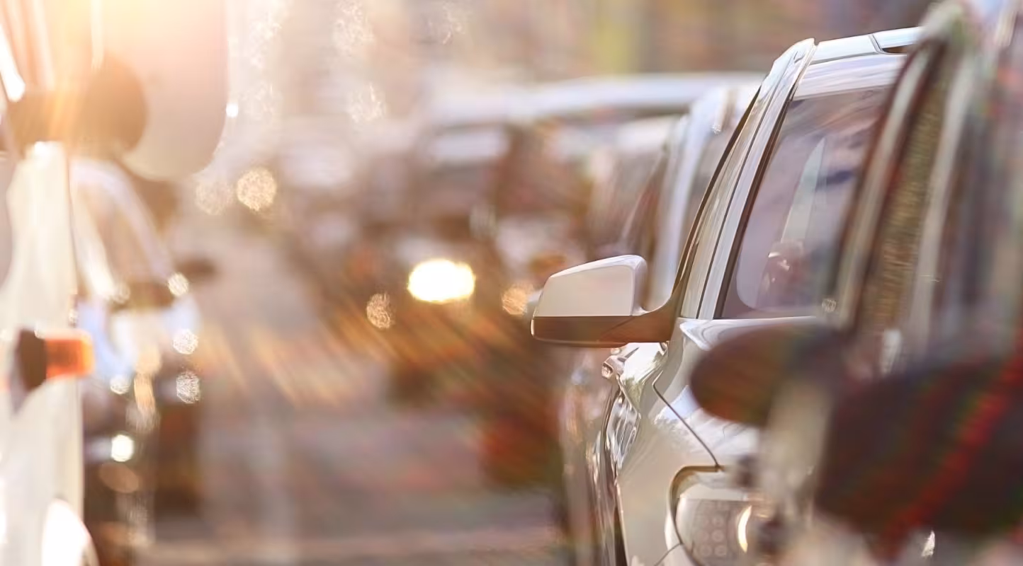 Trafic routier voiture SUV