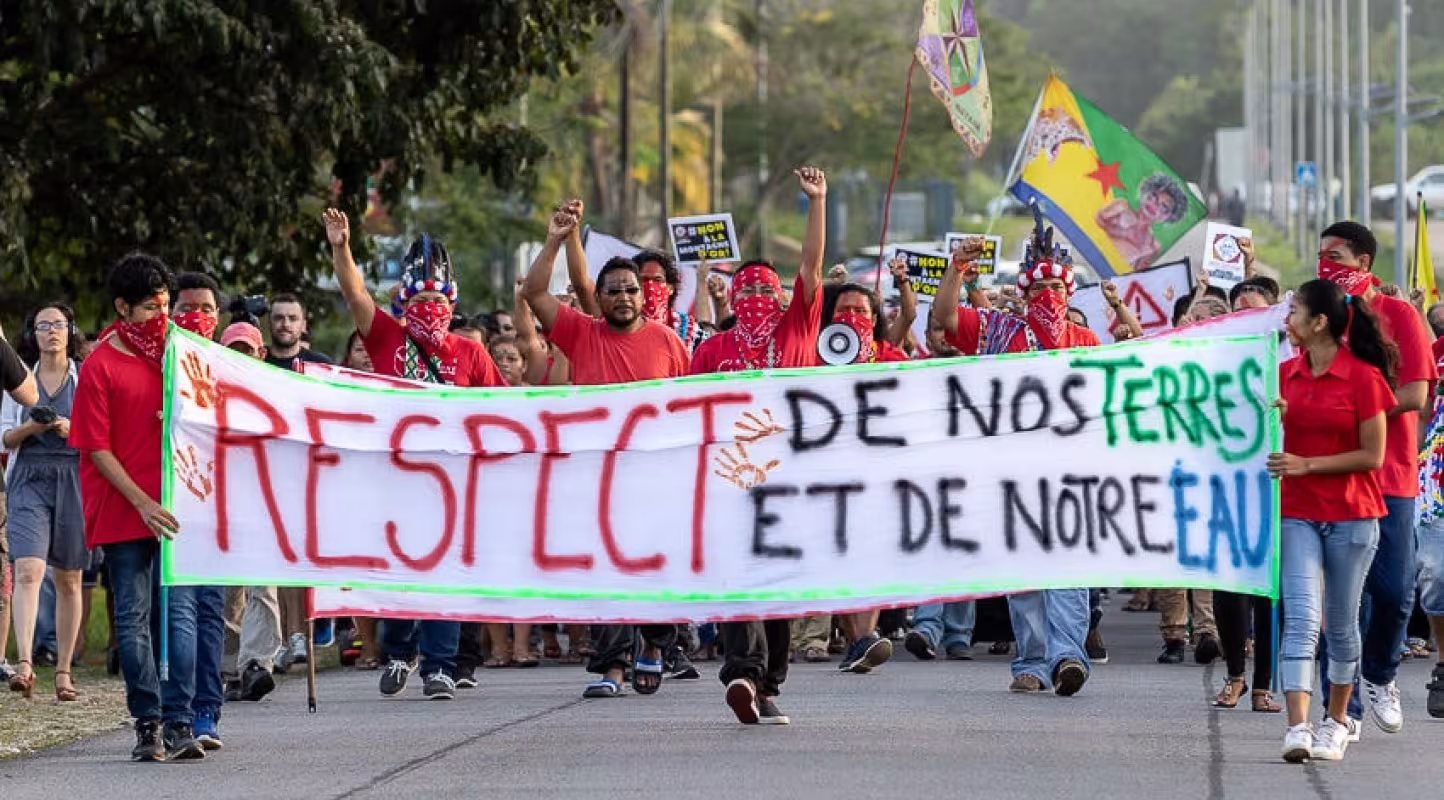Participants au débat public organisé par la CNDP en Guyane sur le projet Montagne d'Or
