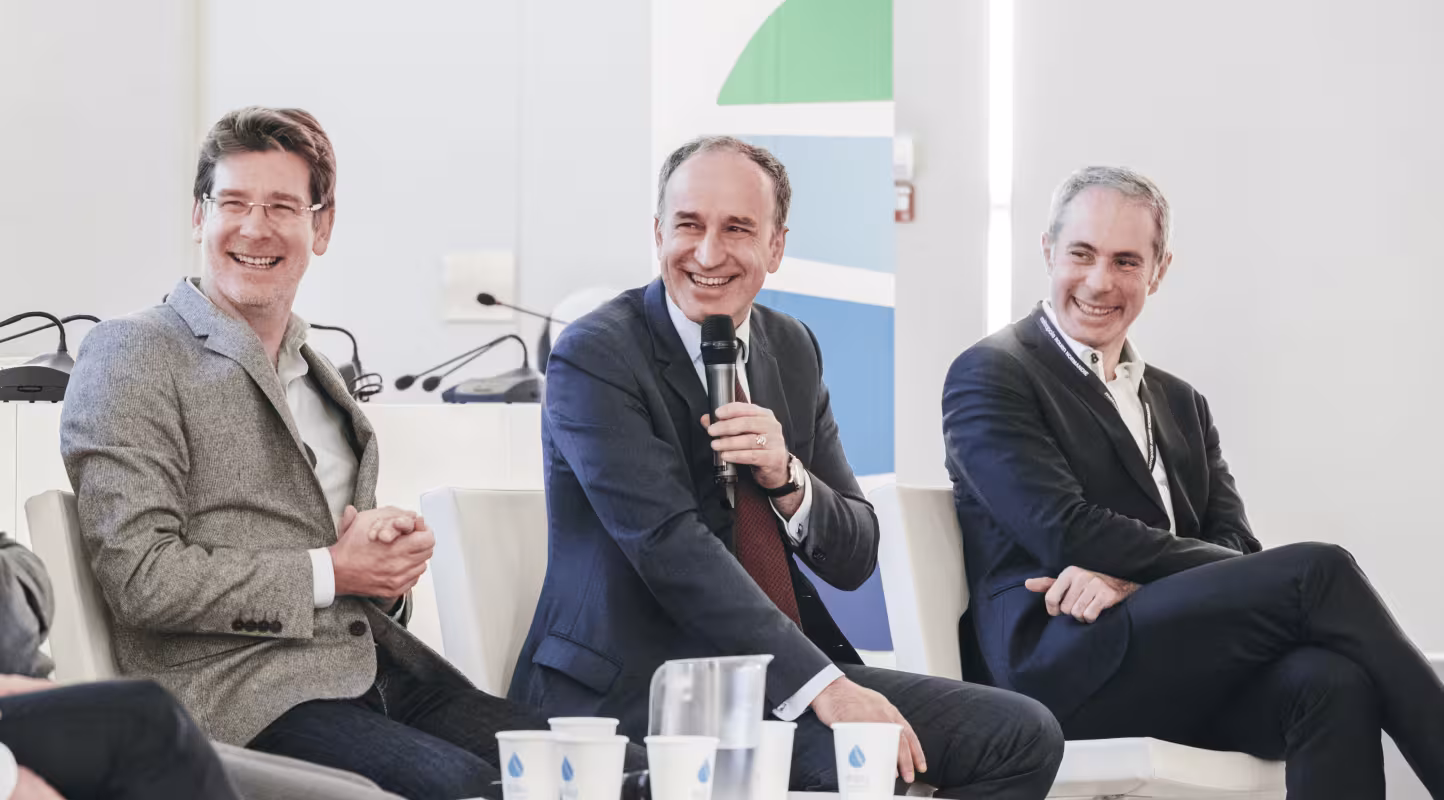 De gauche à droite, Pascal Canfin, Directeur Général du WWF France, Frédéric Sanchez, Président de la Métropole Rouen Normandie et Cyrille Moreau, Vice-président de la Métropole Rouen Normandie en charge de l’environnement