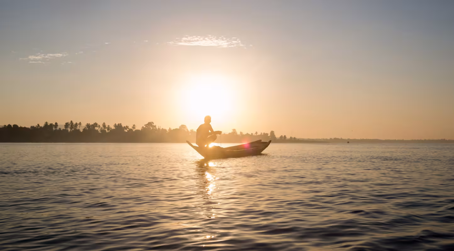 Coucher de soleil sur la rivière du Mékong (Cambodge)